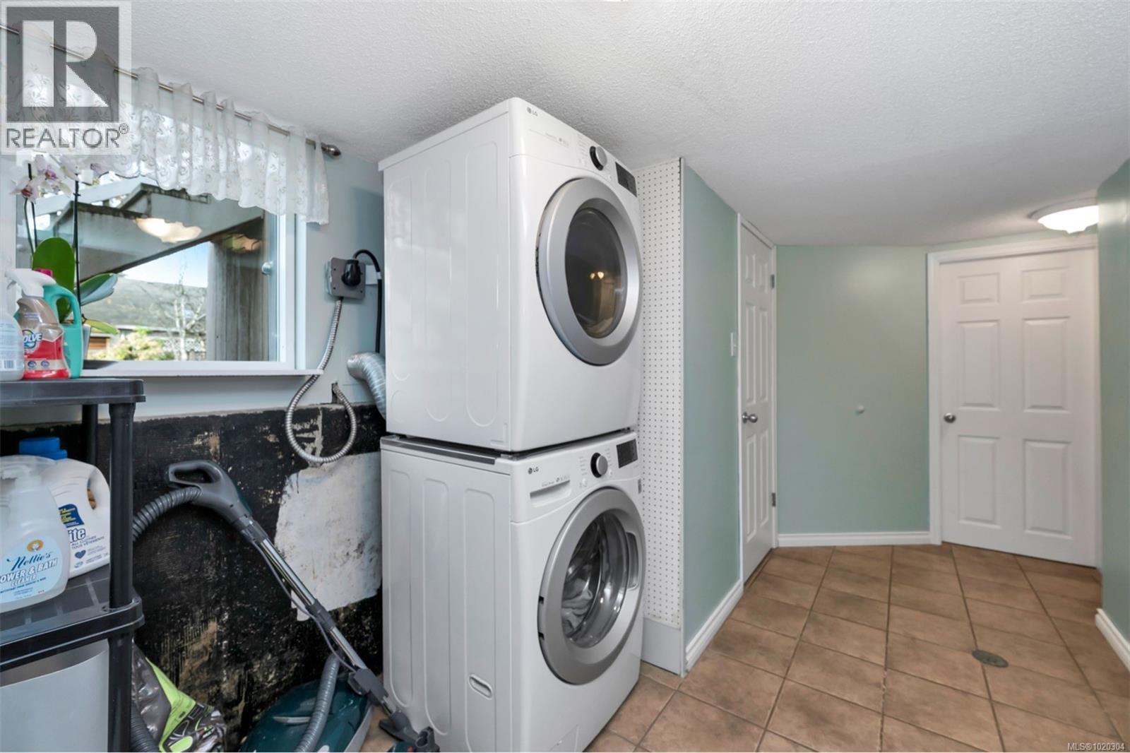 6287 Fairview Way, Duncan