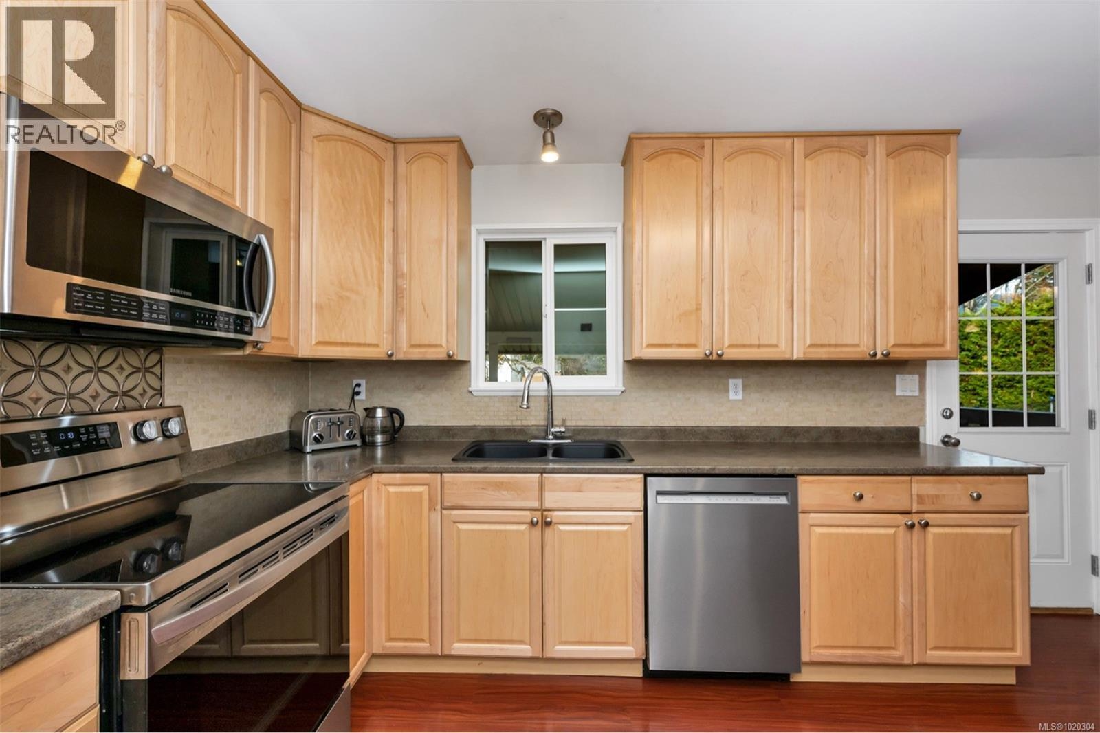 6287 Fairview Way, Duncan