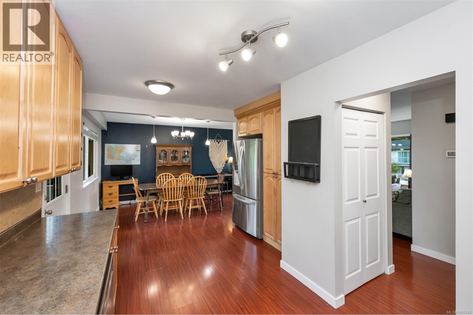 6287 Fairview Way, Duncan