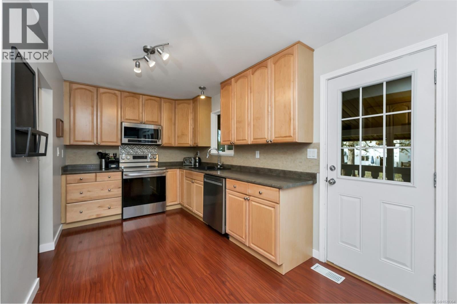 6287 Fairview Way, Duncan