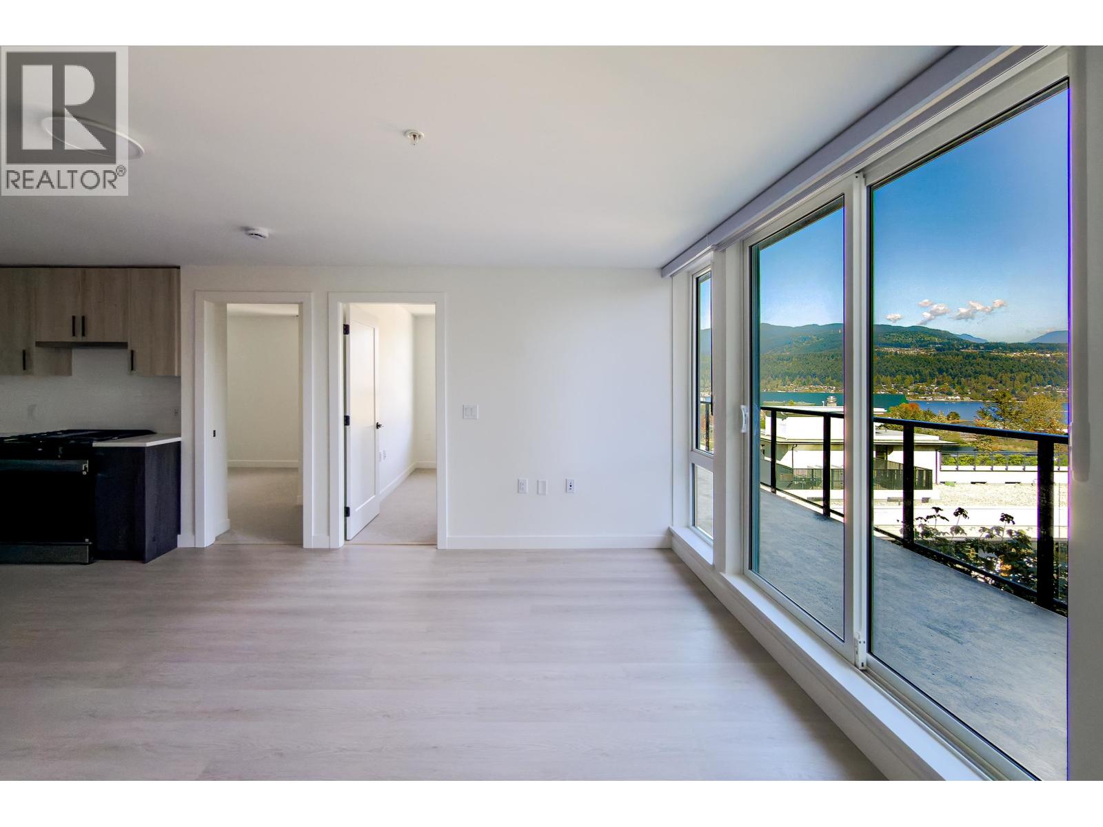 406 2002 ST. GEORGE STREET, Port Moody