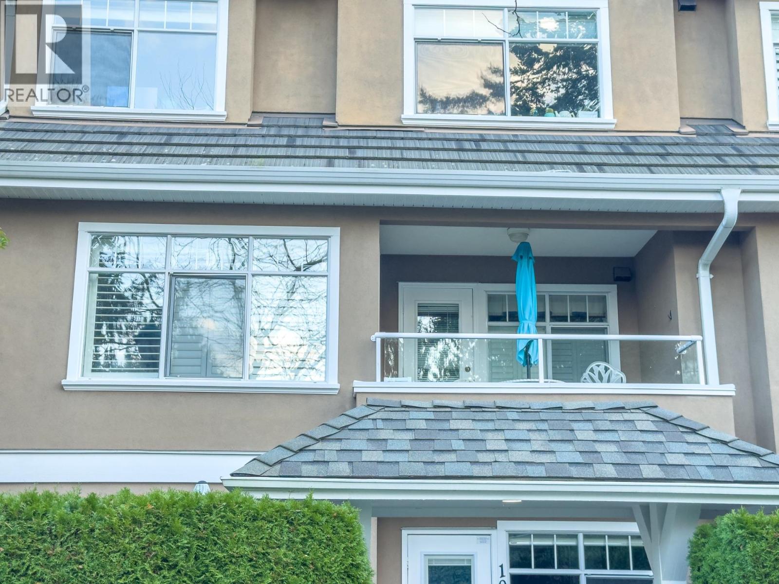 #201-1320 55 Street, Delta