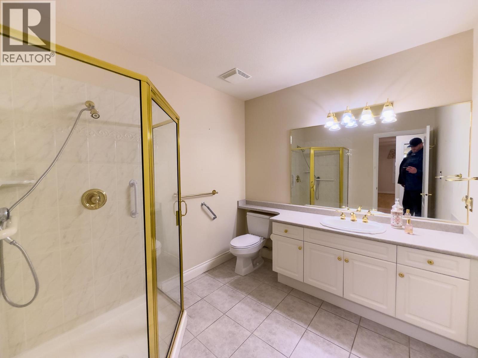 #201-1320 55 Street, Delta