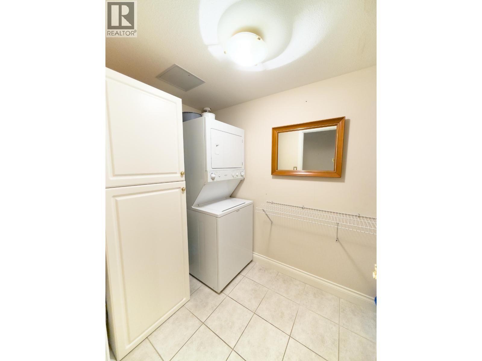 #201-1320 55 Street, Delta