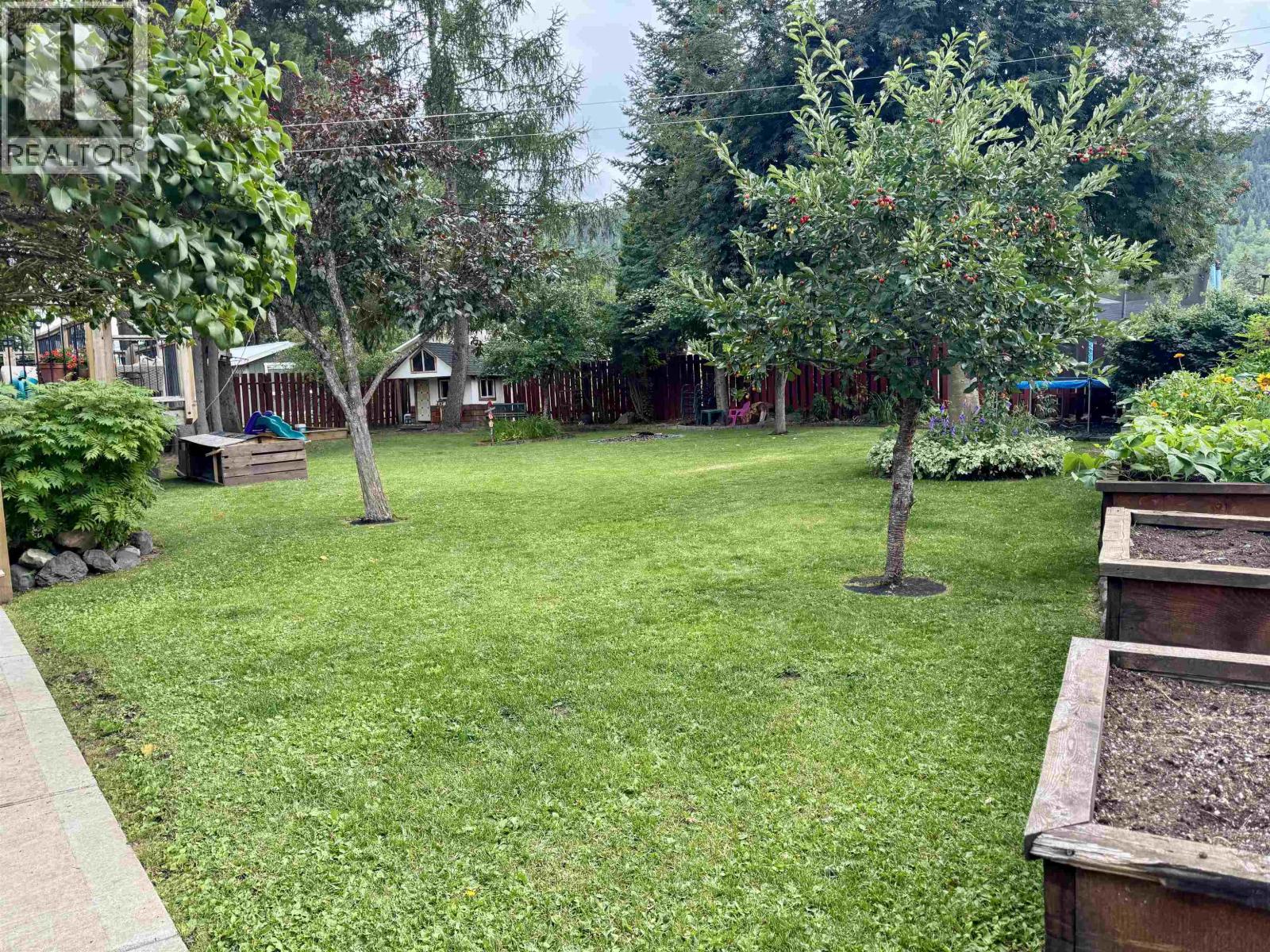 4381 BIRCH Crescent, Smithers