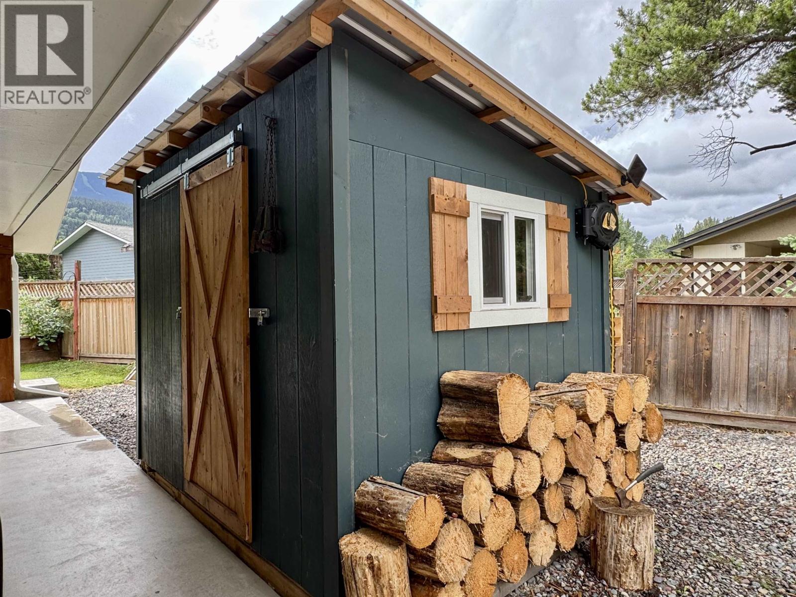 4381 BIRCH Crescent, Smithers