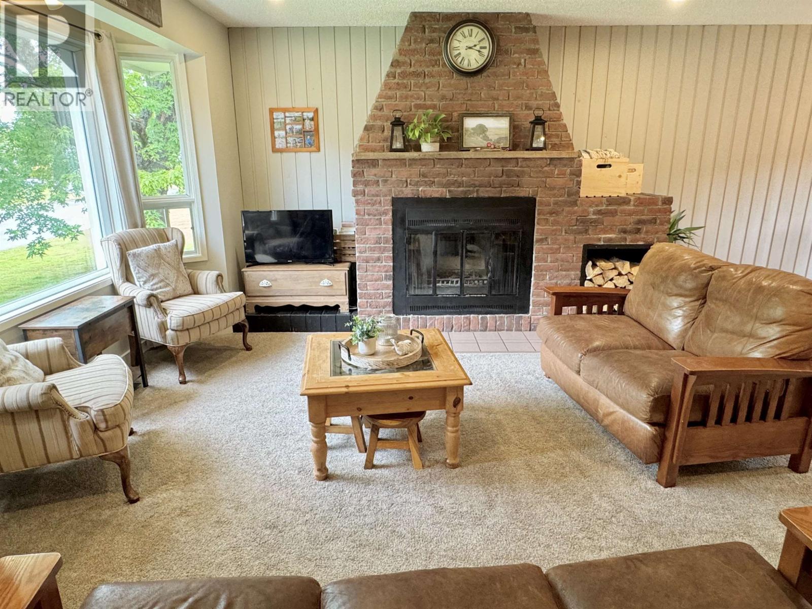 4381 BIRCH Crescent, Smithers