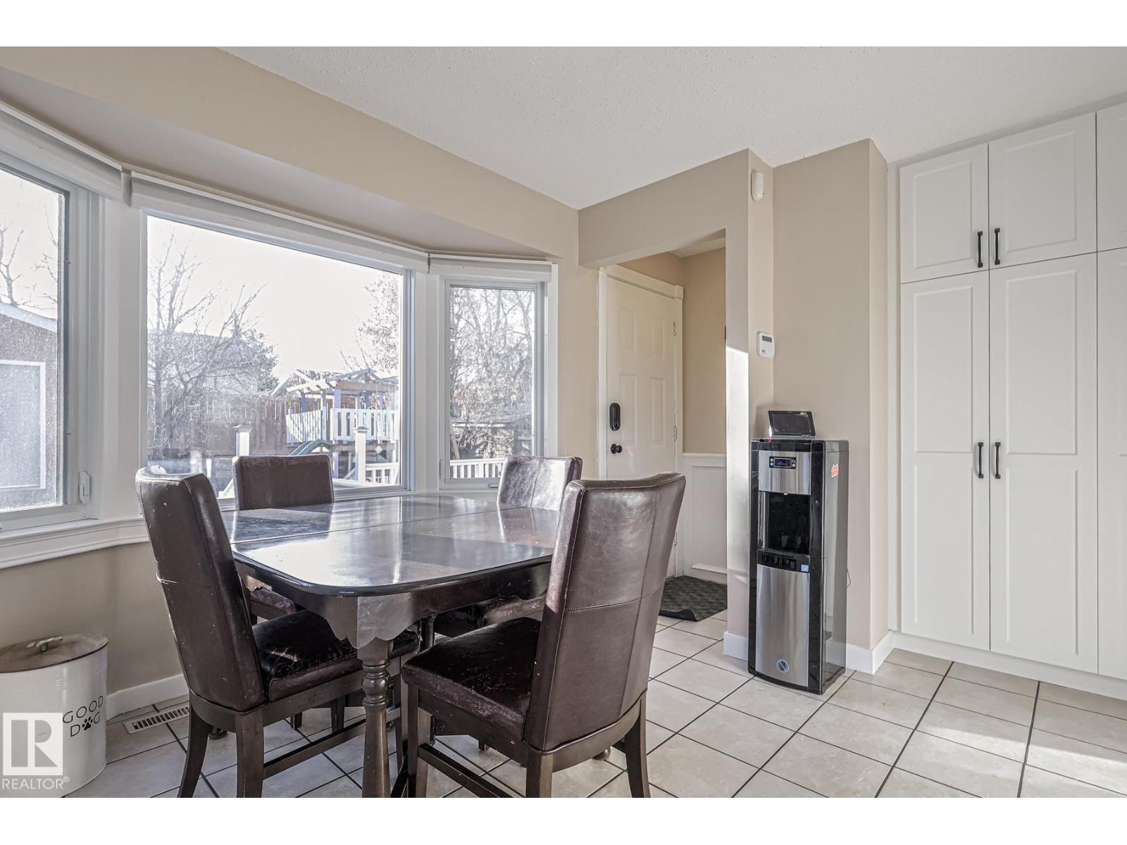 4211 30 AV NW, Edmonton