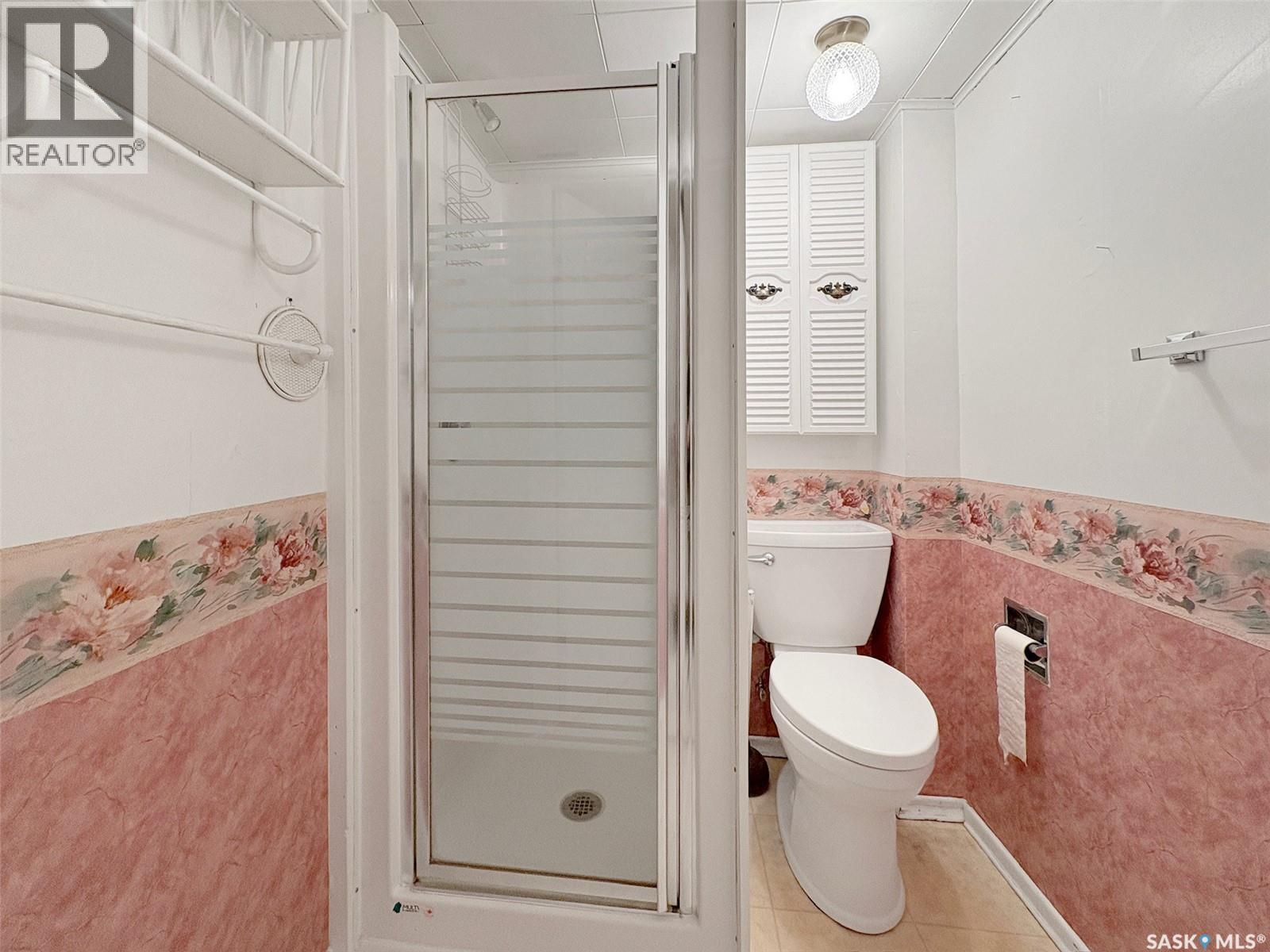 Single Family House Bungalow for Sale in  th AVENUE NE Swift Current 