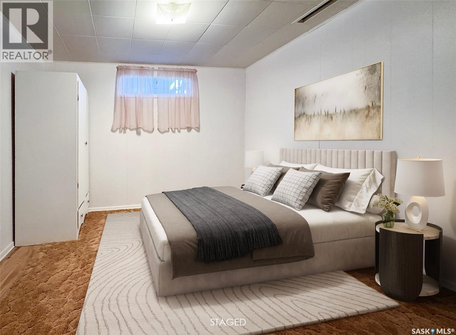 Single Family House Bungalow for Sale in  th AVENUE NE Swift Current 