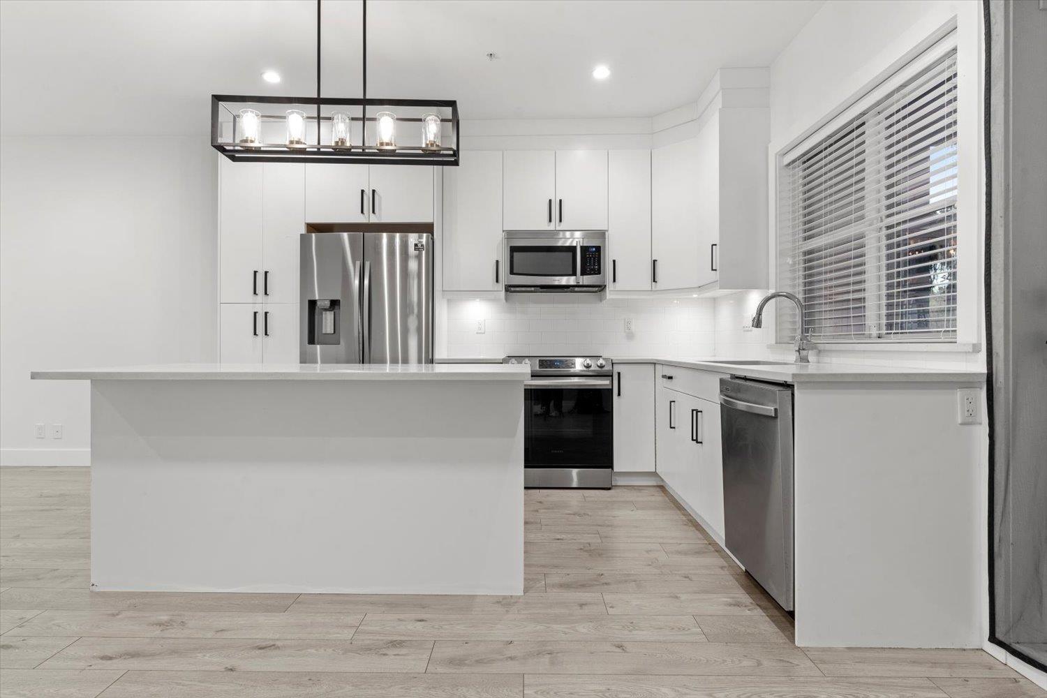 6 45608 BERNARD AVENUE, Chilliwack Proper West, Chilliwack