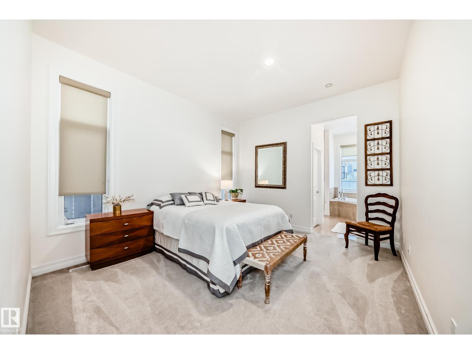 6107 MAYNARD CR NW, Edmonton