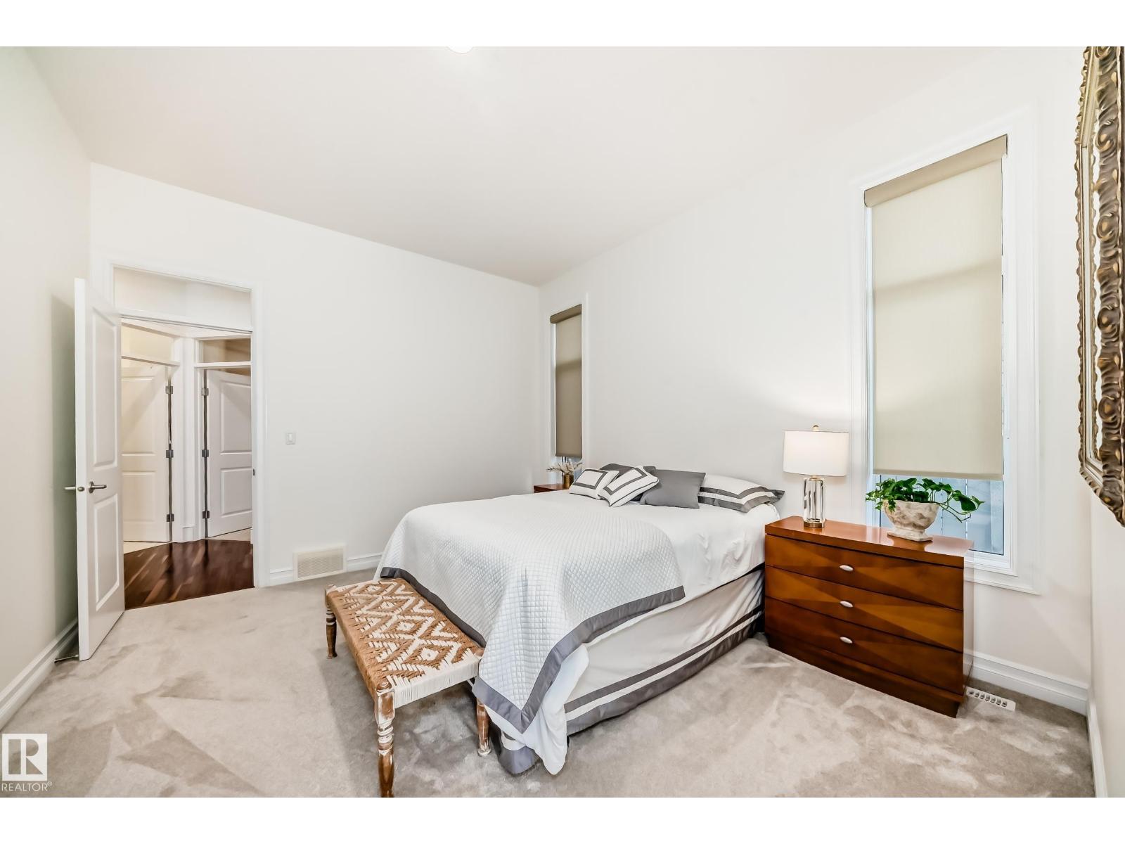 6107 MAYNARD CR NW, Edmonton