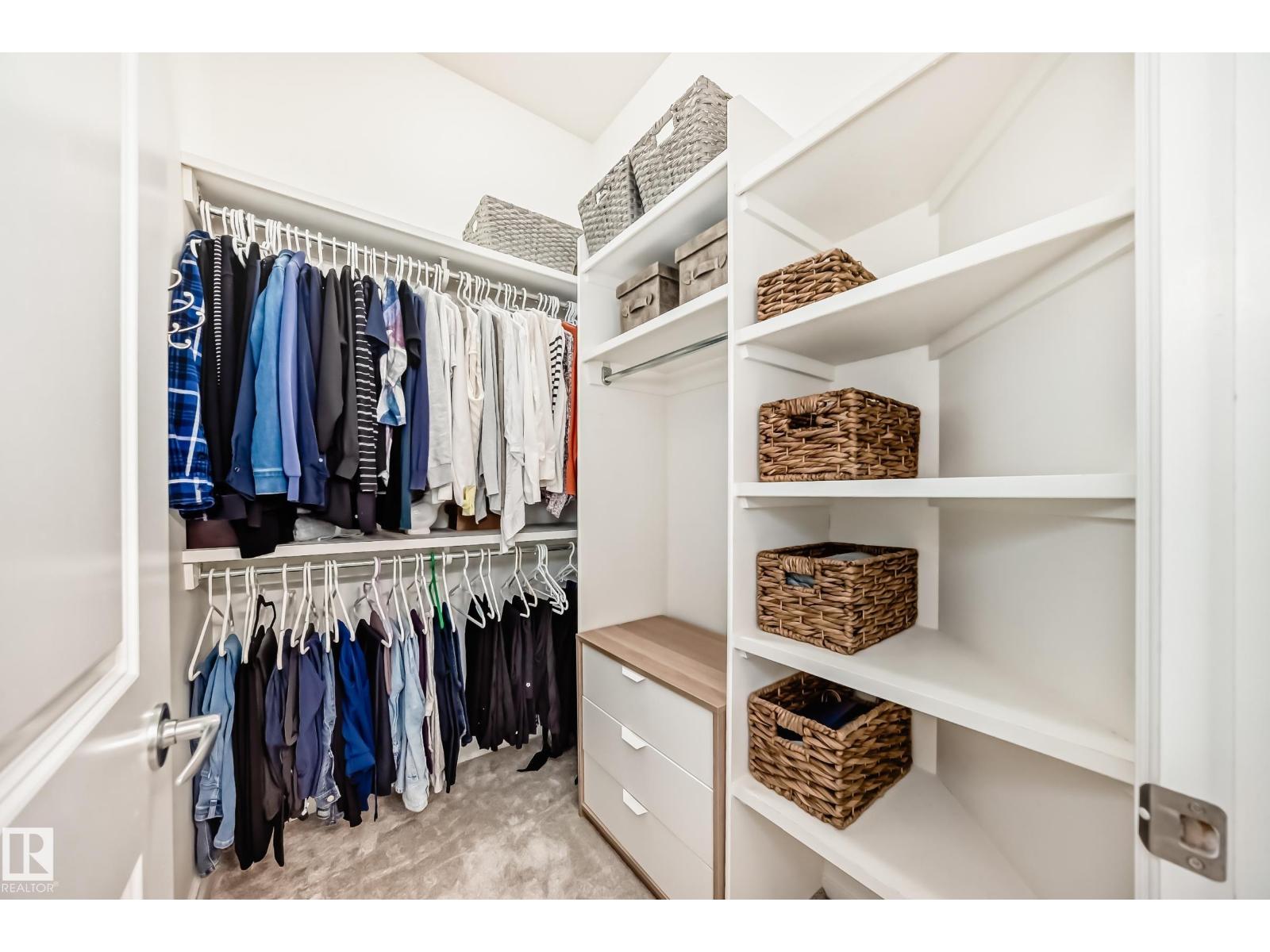 6107 MAYNARD CR NW, Edmonton