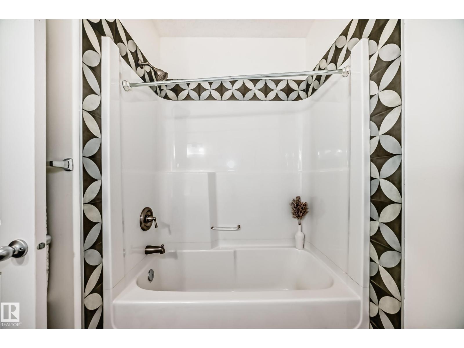 6107 MAYNARD CR NW, Edmonton