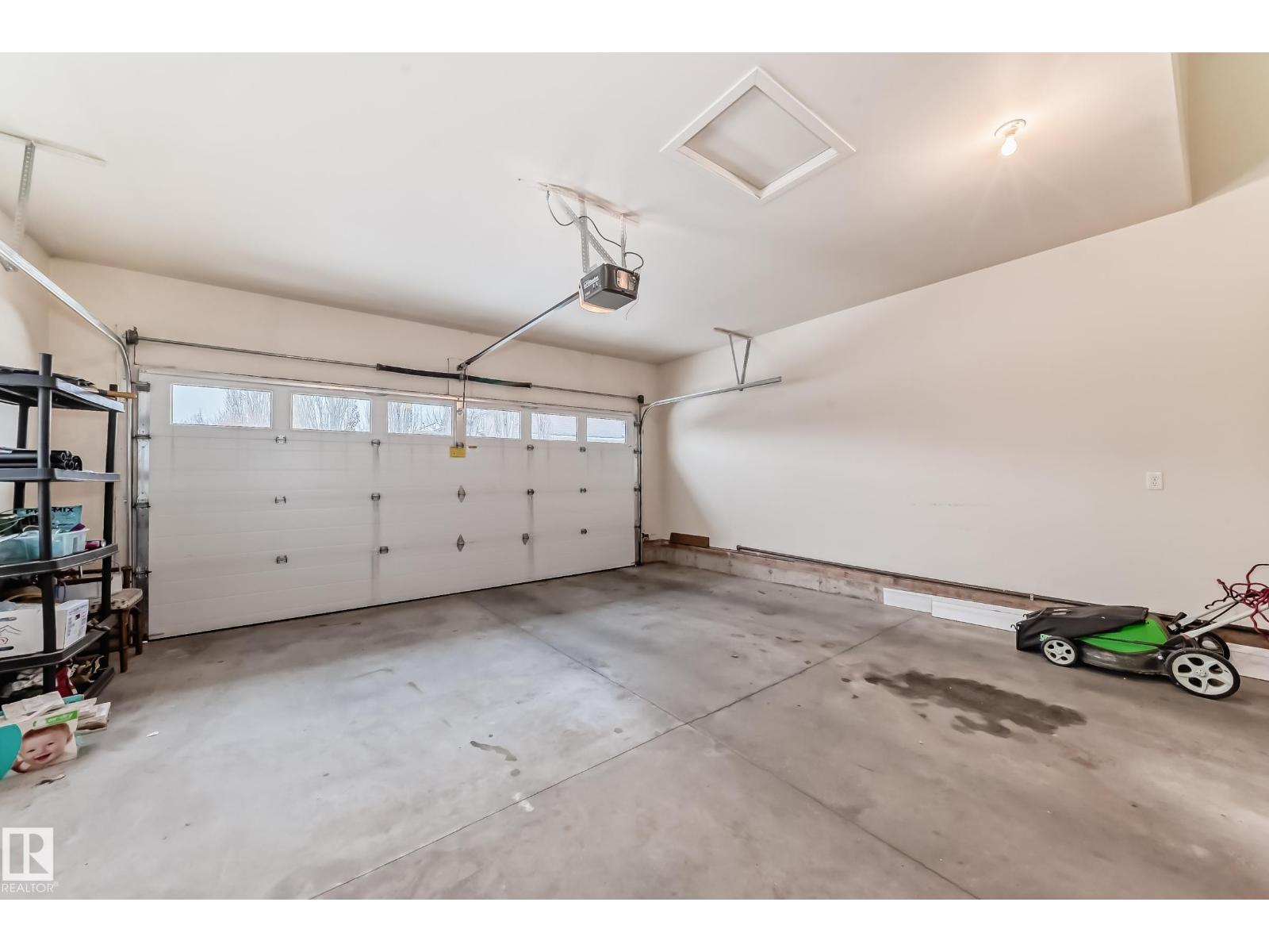 6107 MAYNARD CR NW, Edmonton