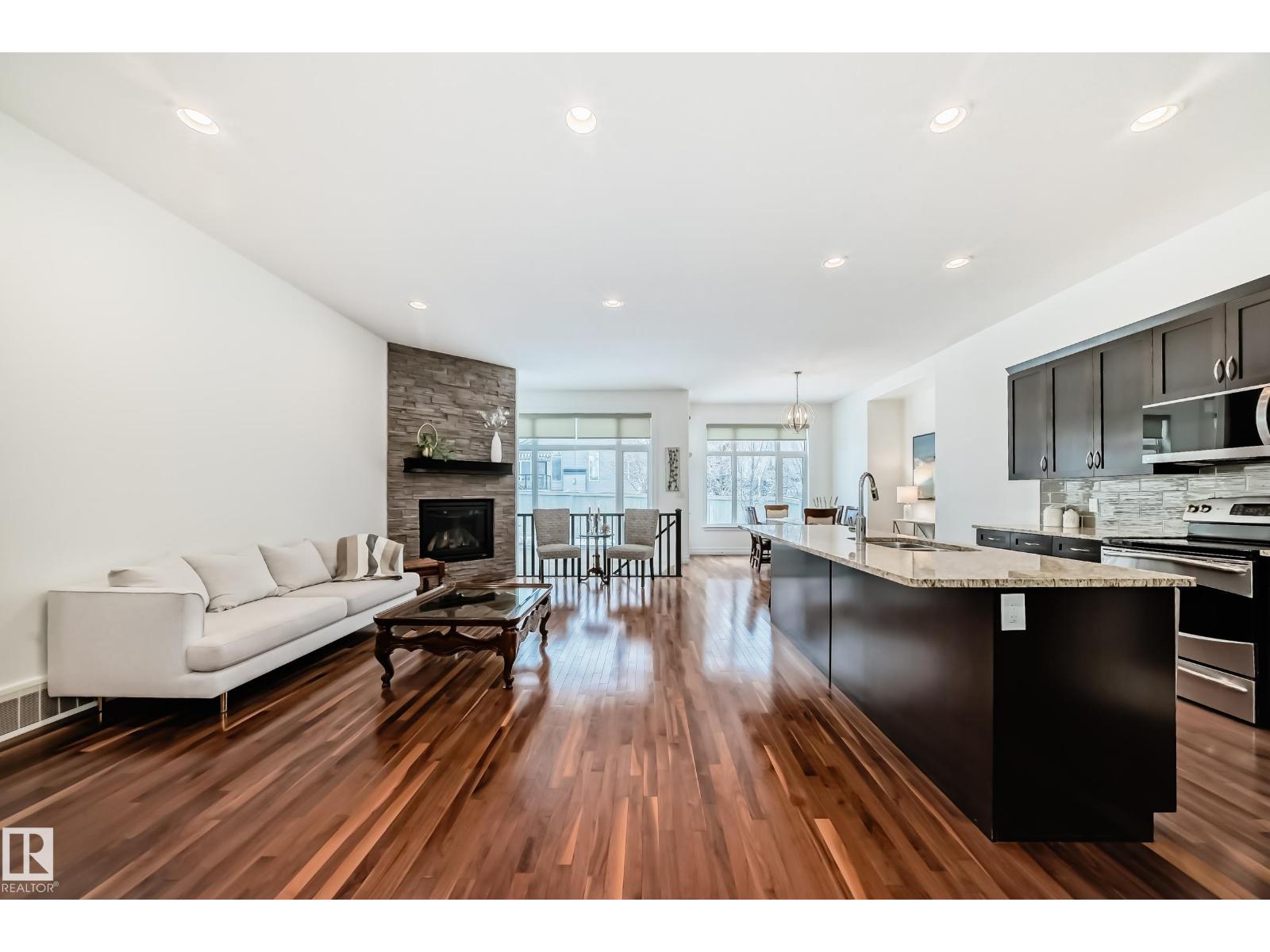 6107 MAYNARD CR NW, Edmonton