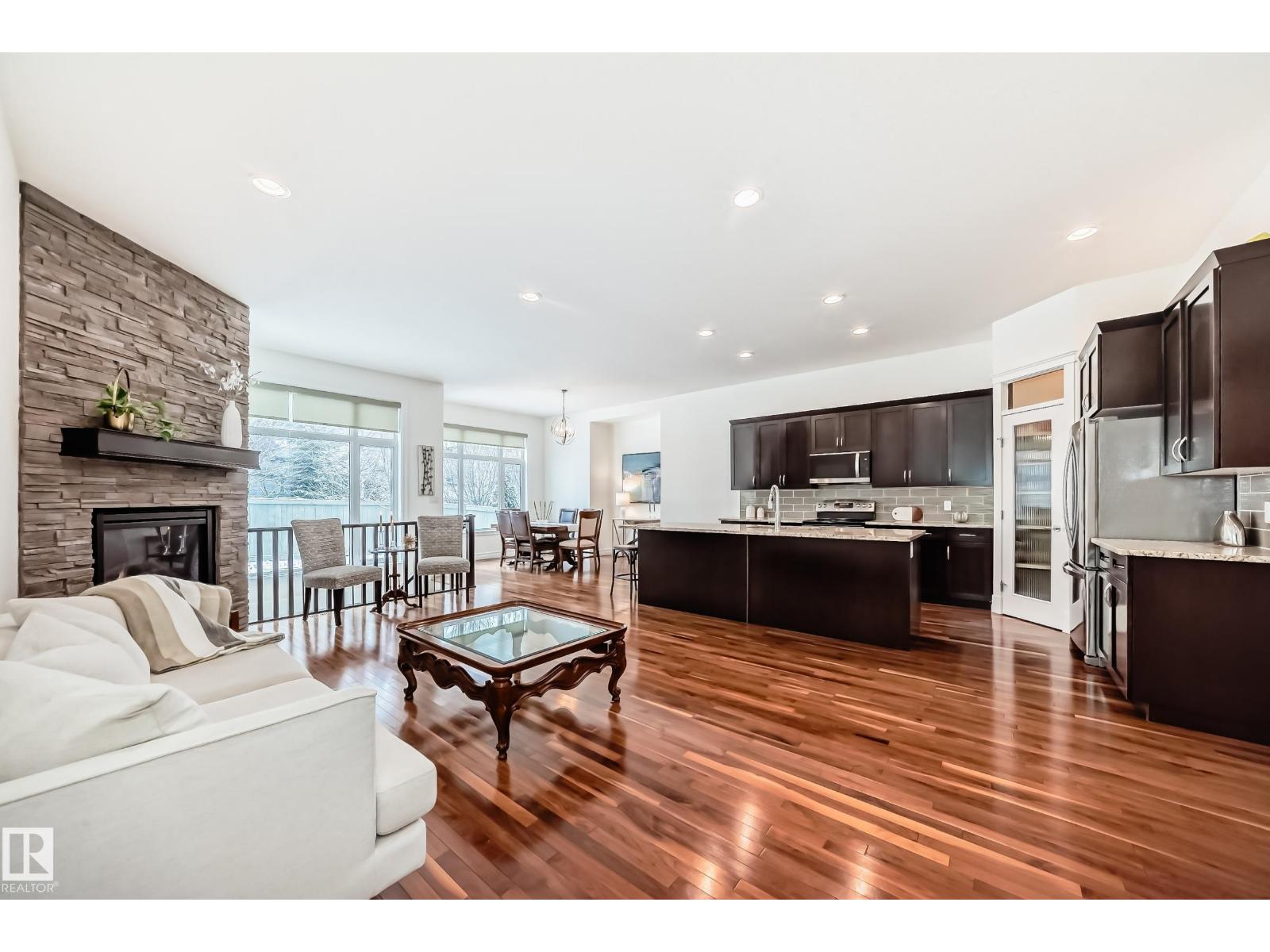 6107 MAYNARD CR NW, Edmonton