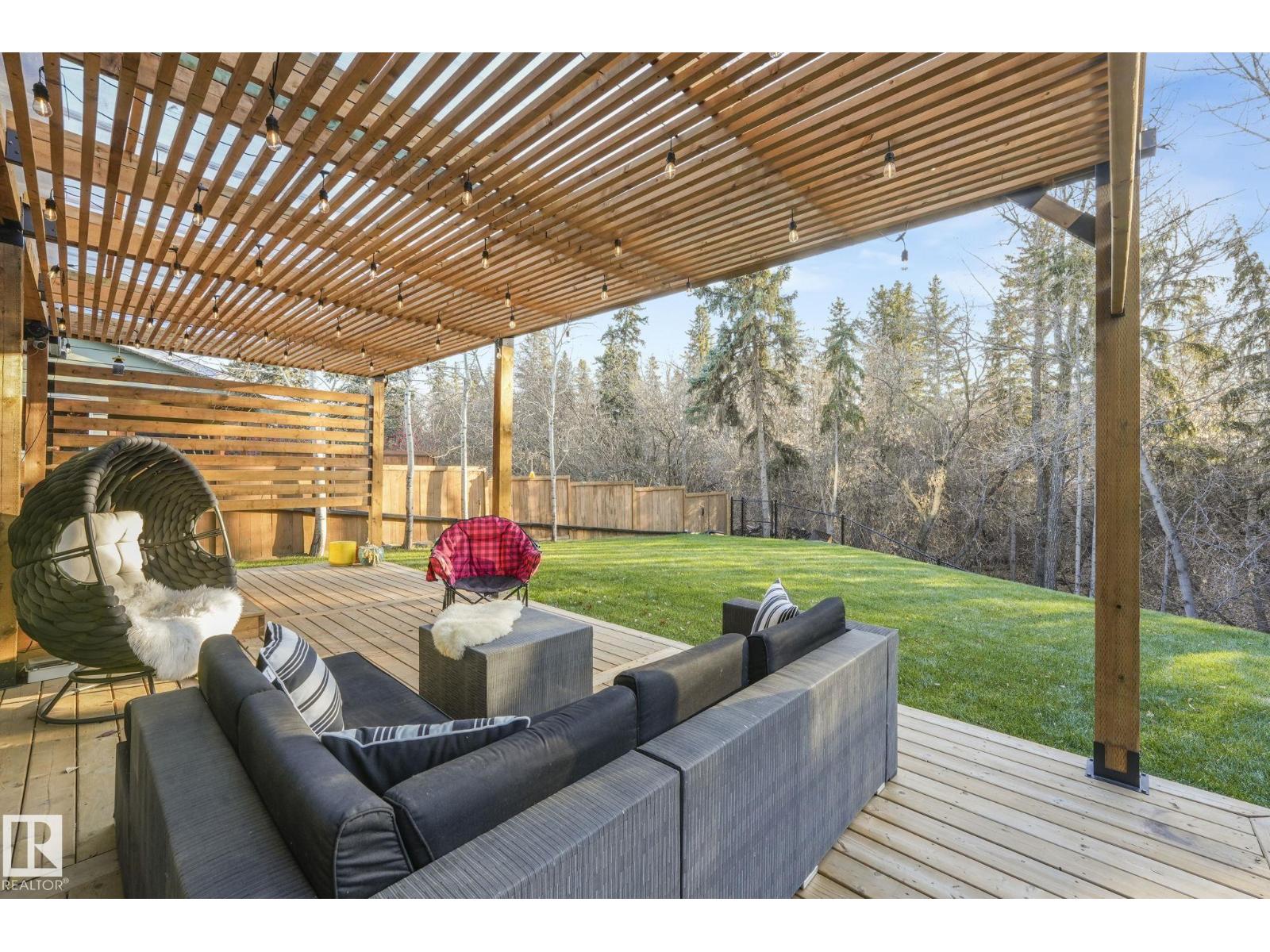 14623 MACKENZIE DR NW, Edmonton