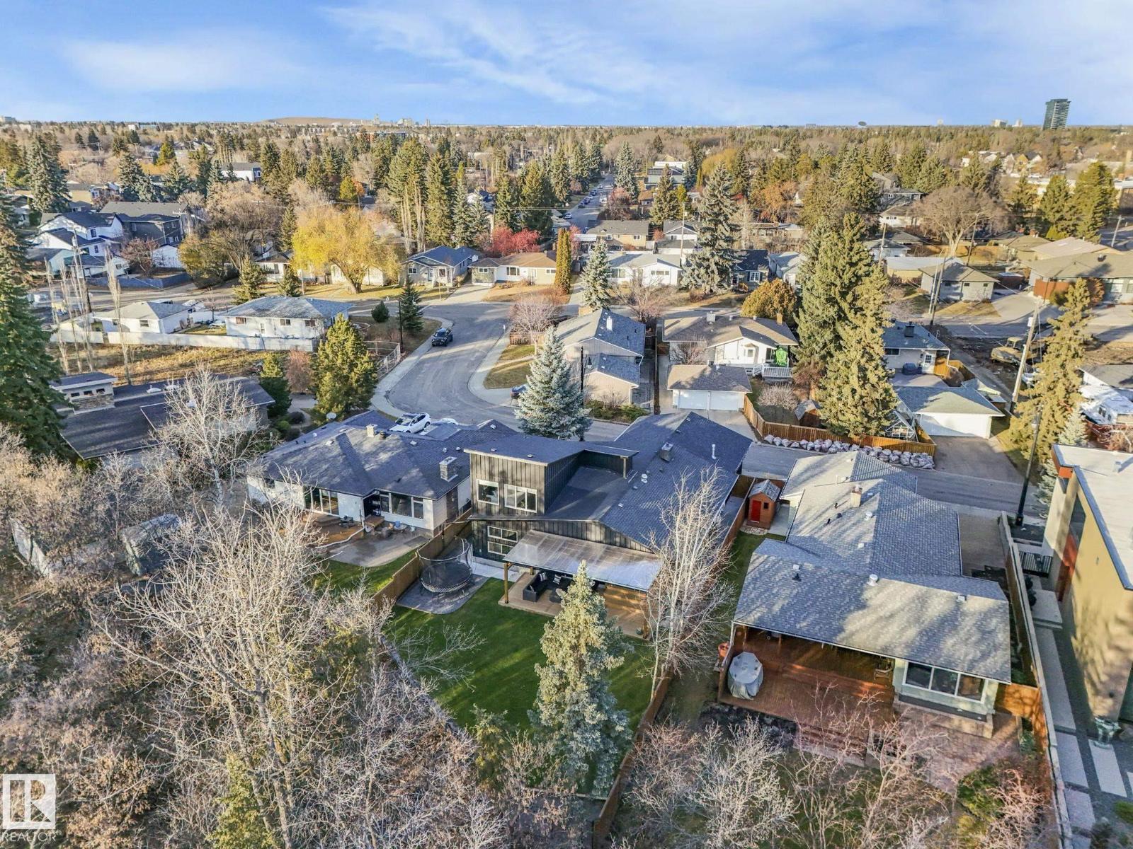 14623 MACKENZIE DR NW, Edmonton