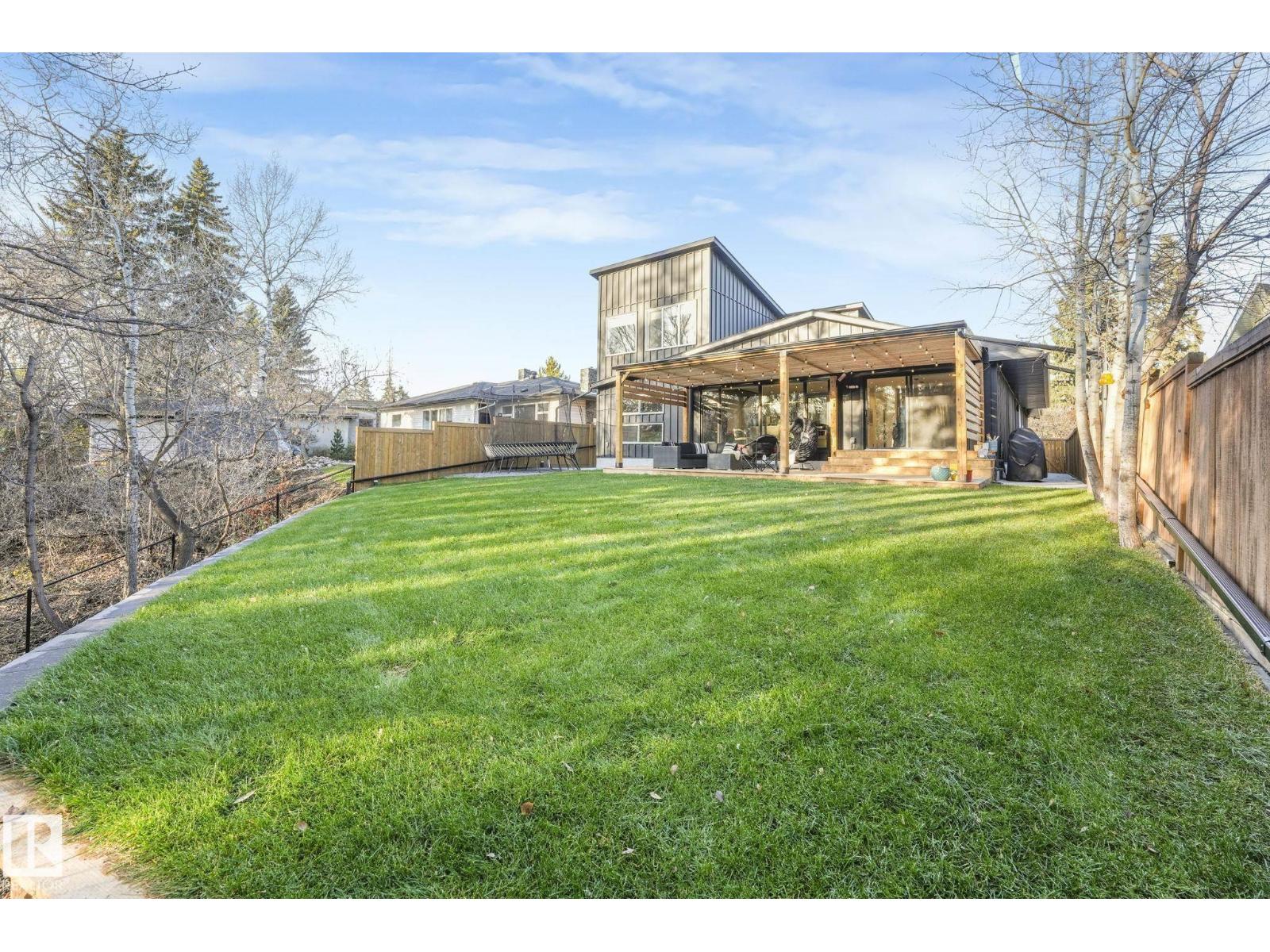 14623 MACKENZIE DR NW, Edmonton