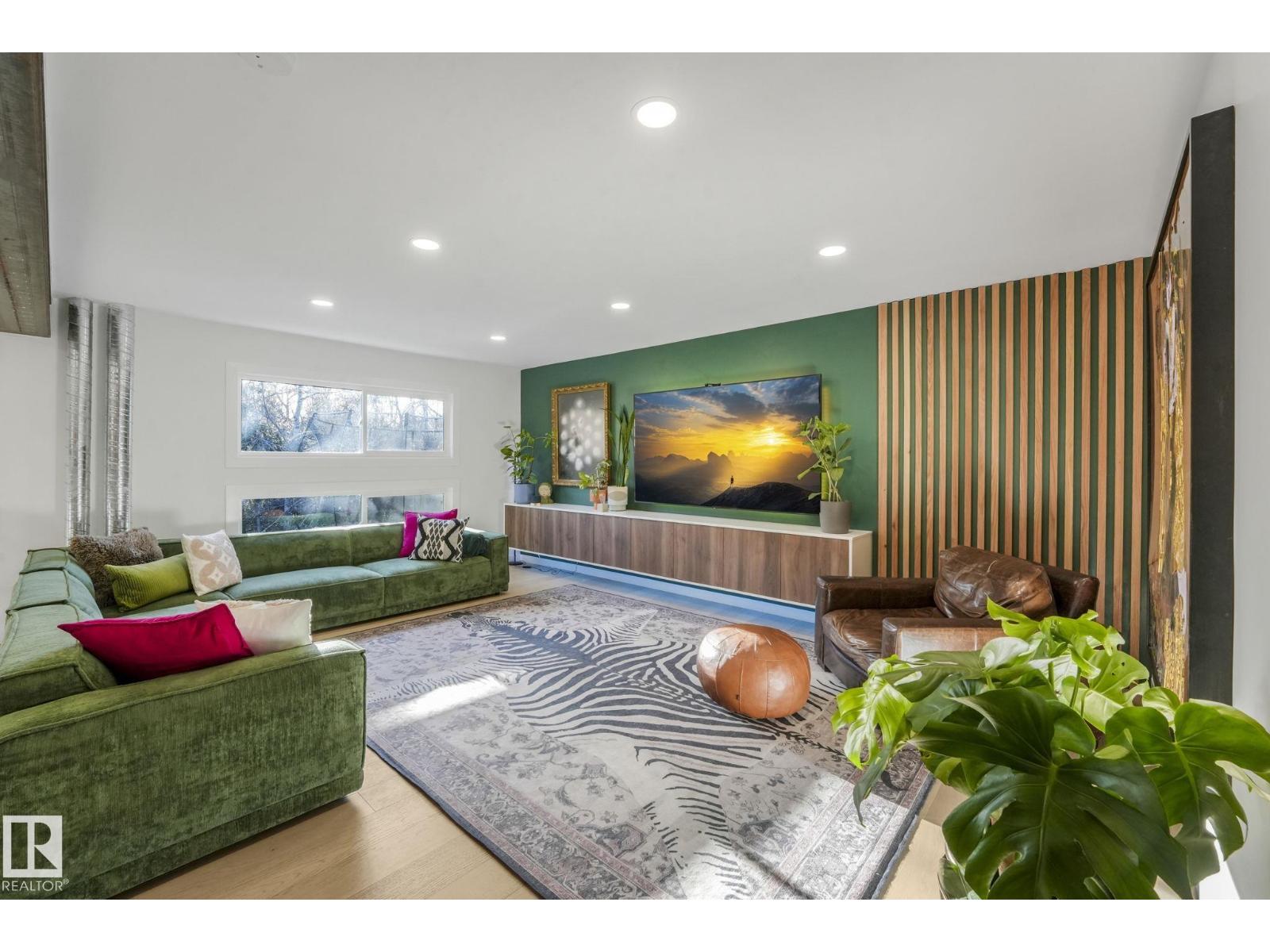 14623 MACKENZIE DR NW, Edmonton