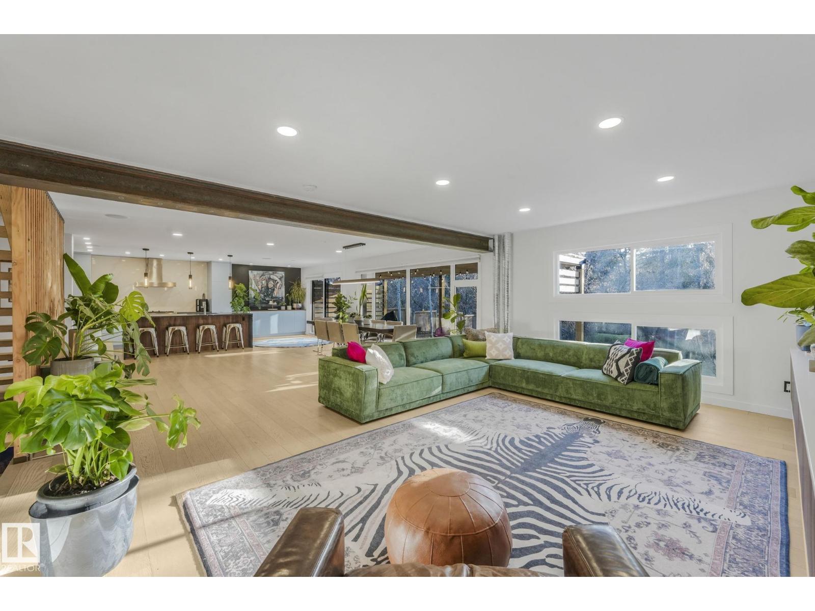 14623 MACKENZIE DR NW, Edmonton