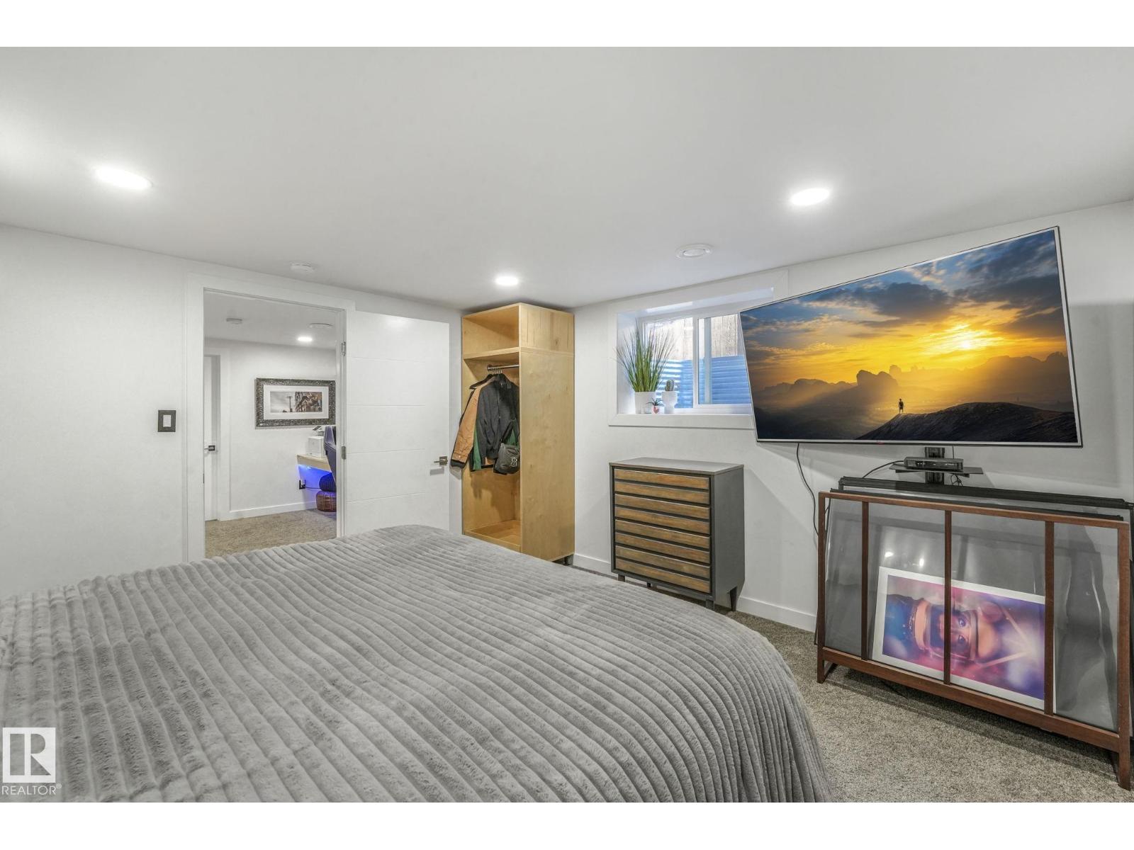 14623 MACKENZIE DR NW, Edmonton