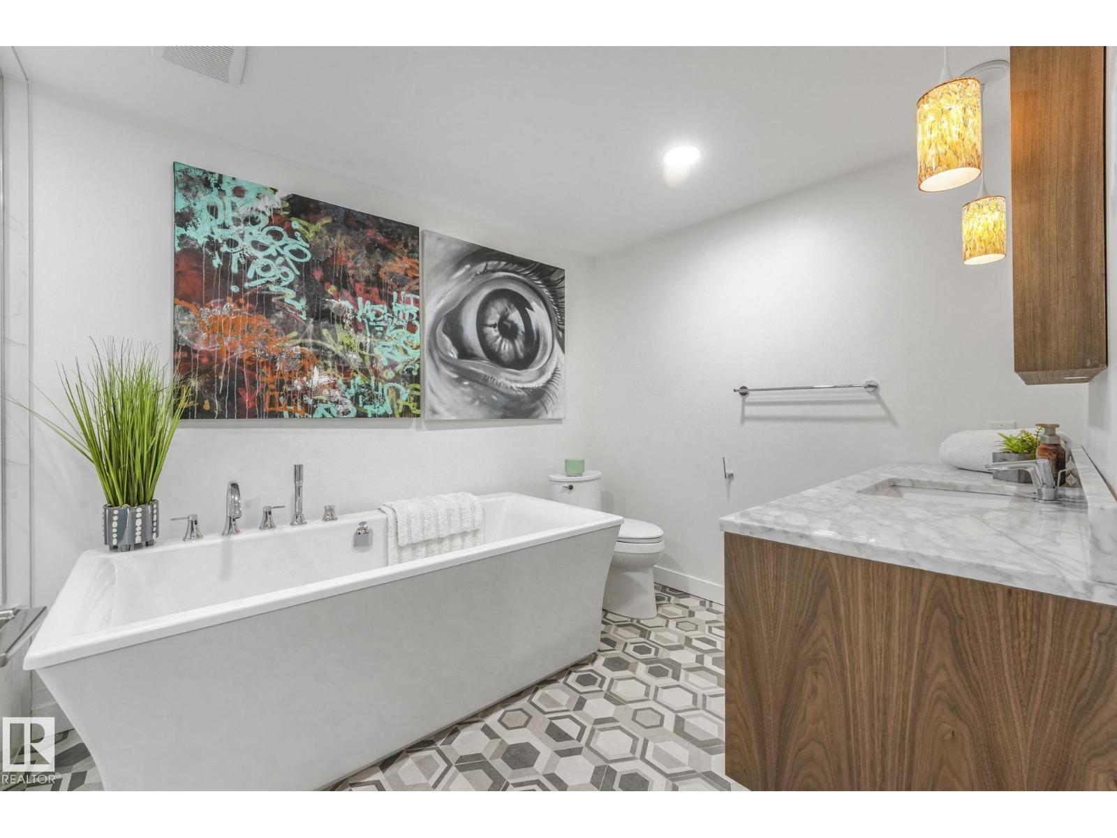 14623 MACKENZIE DR NW, Edmonton