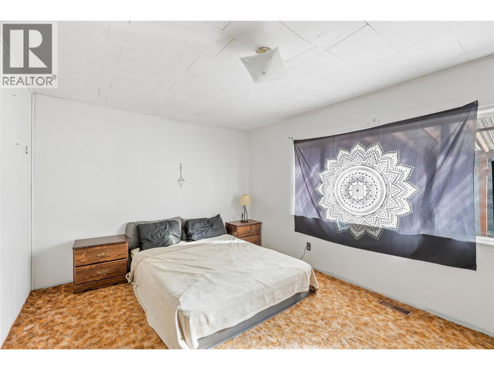 1012 Addison Road, Tappen