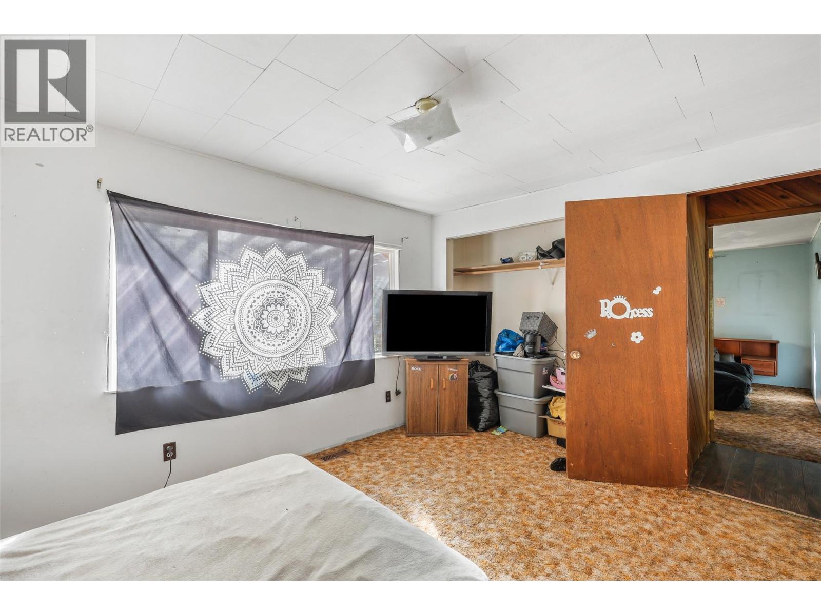 1012 Addison Road, Tappen