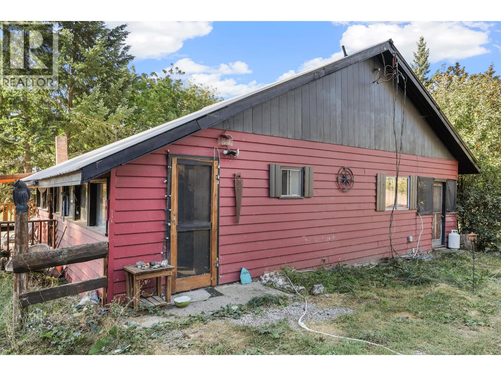 1012 Addison Road, Tappen