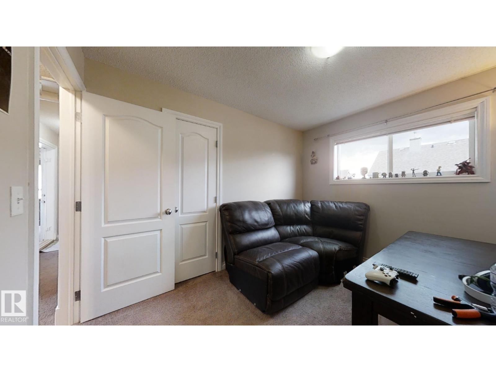 #18 12050 17 AV SW, Edmonton