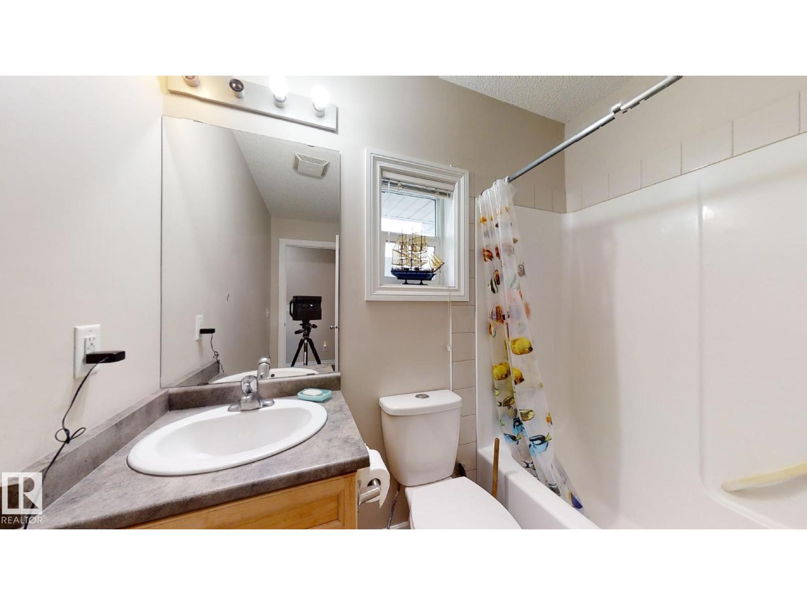 #18 12050 17 AV SW, Edmonton