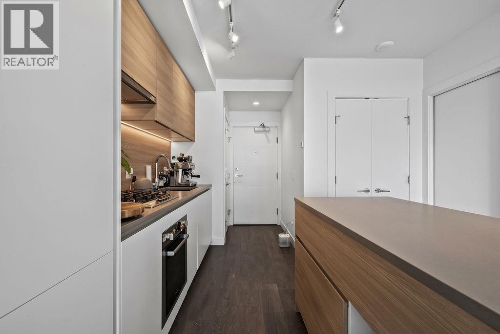 2601 652 WHITING Way - photo 2