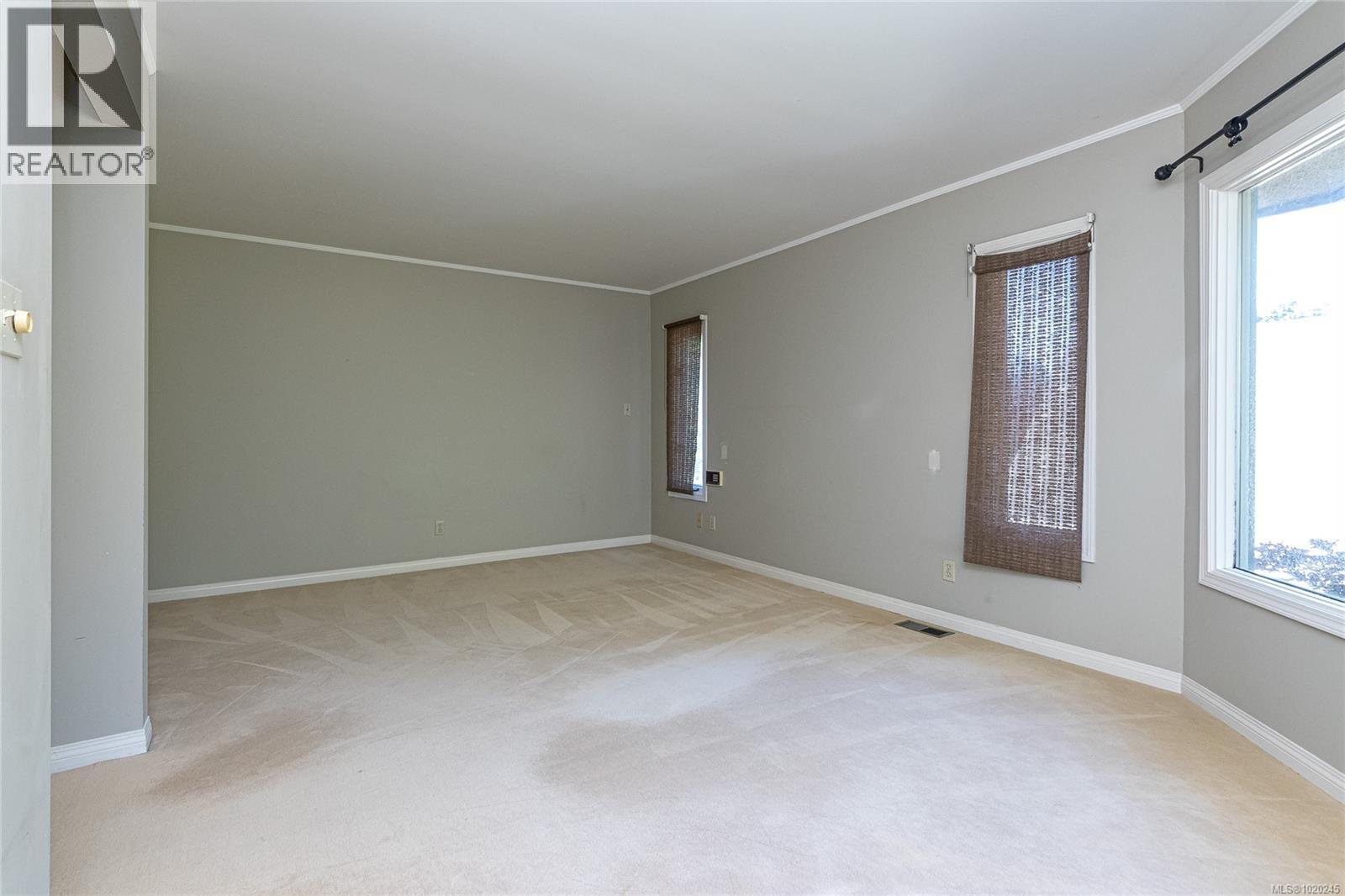  3910 Gibson Court, Saanich