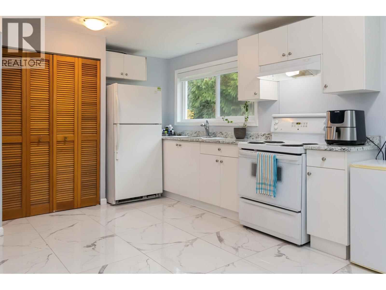 5237 12 AVENUE, Tsawwassen