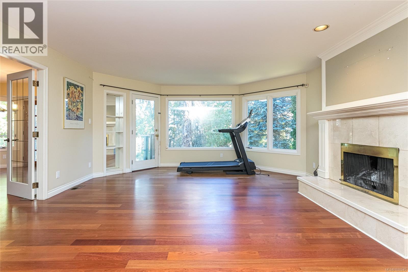  3910 Gibson Court, Saanich