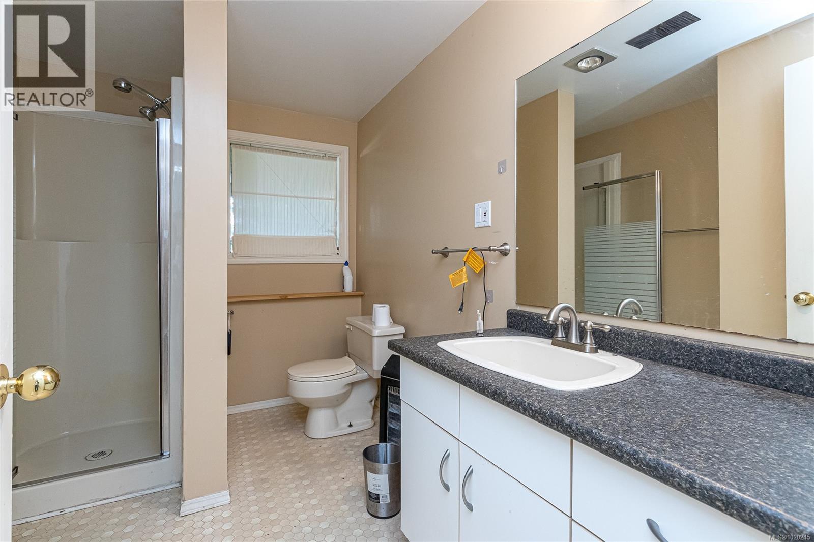  3910 Gibson Court, Saanich