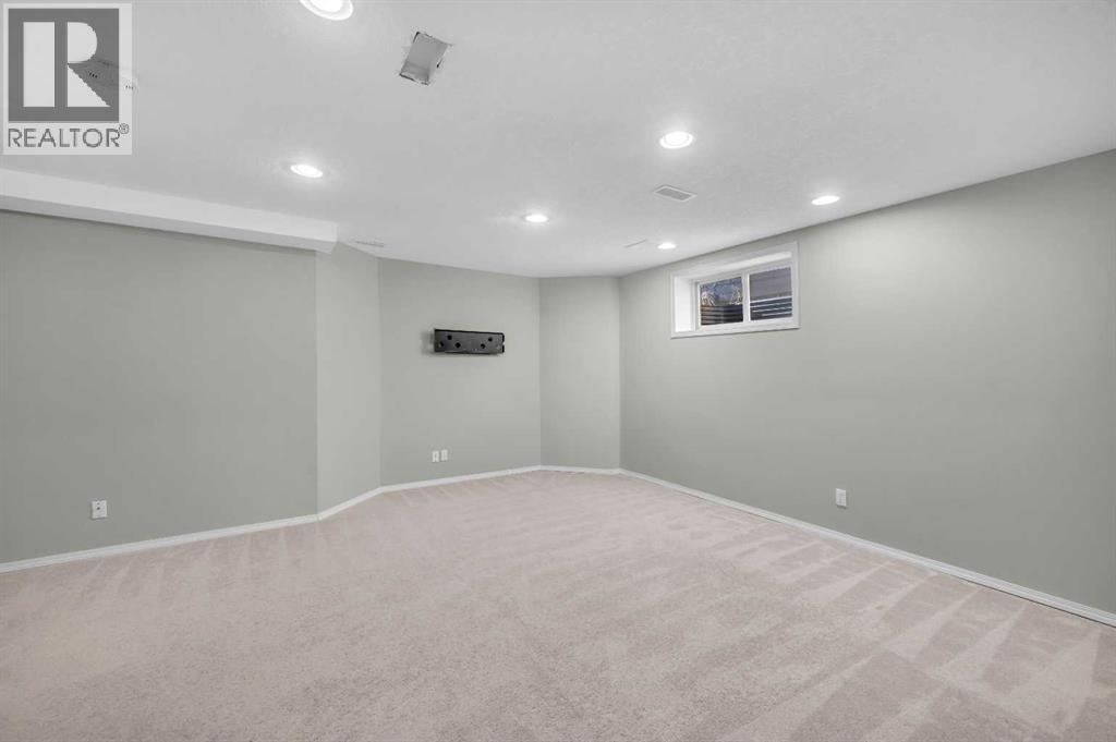 Single Family House for Sale in  Covemeadow Road NE Coventry Hills Calgary 