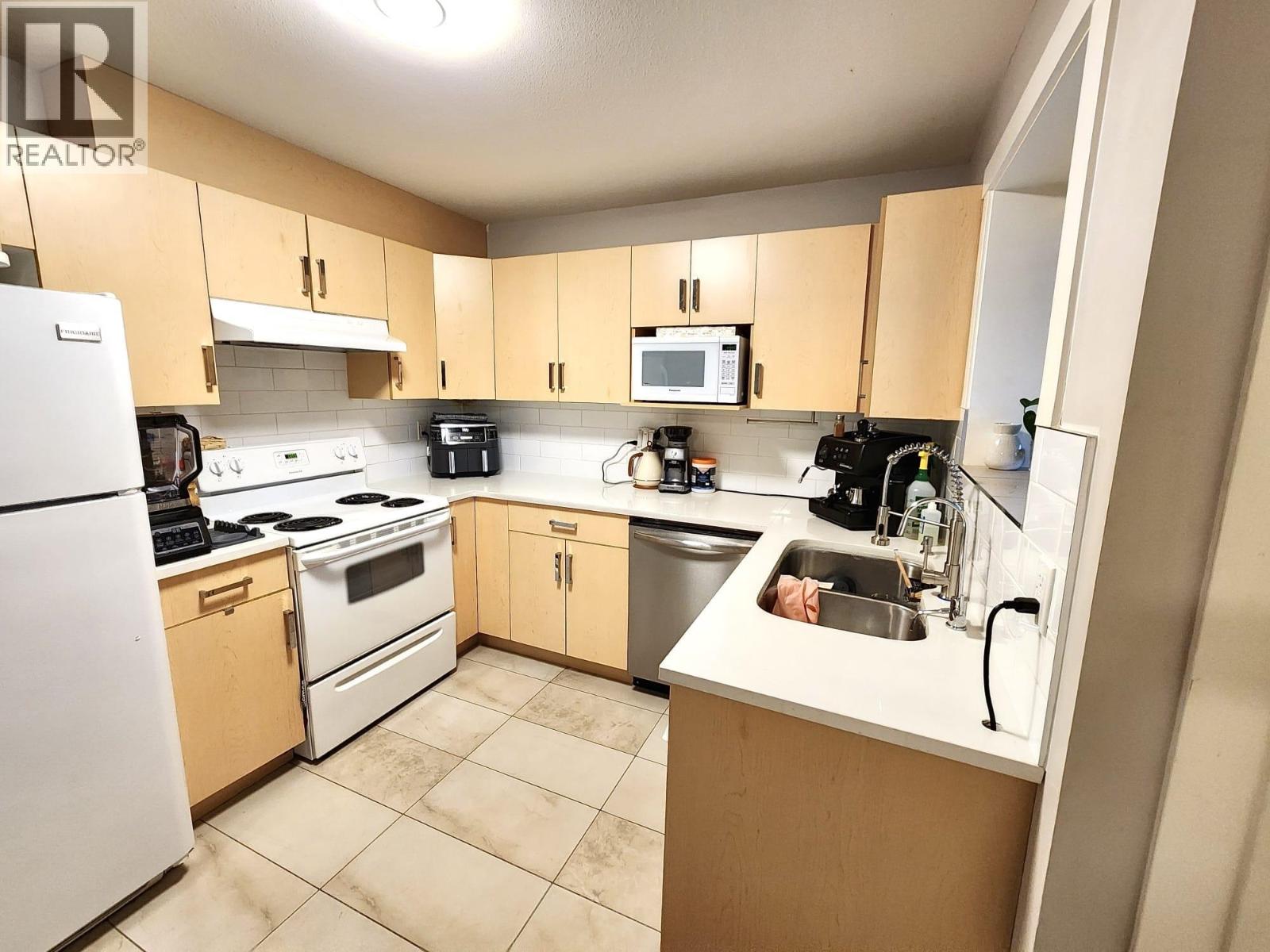 1424 DUCHESS STREET, Coquitlam