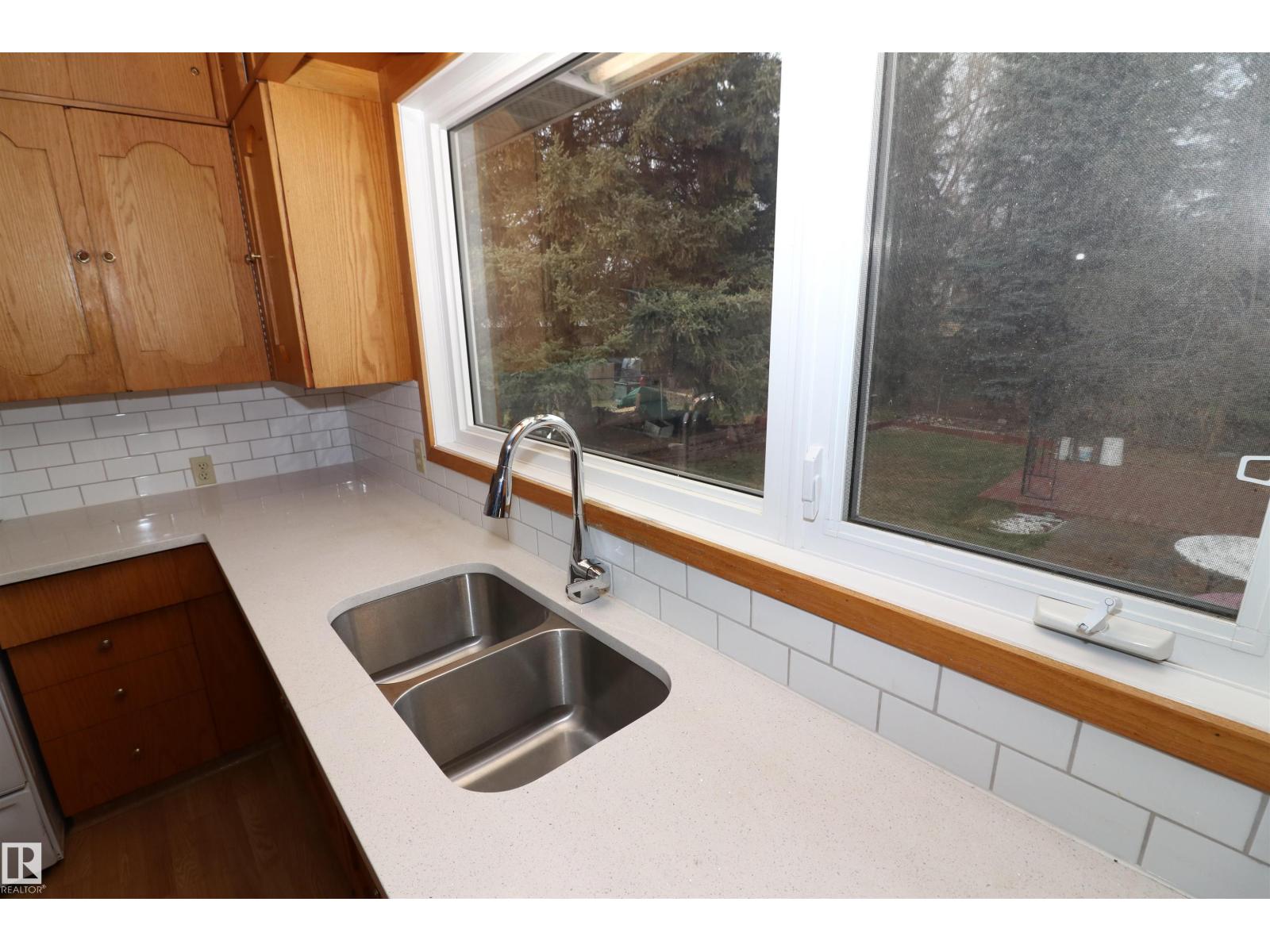 1049 MCDERMID DR, Sherwood Park