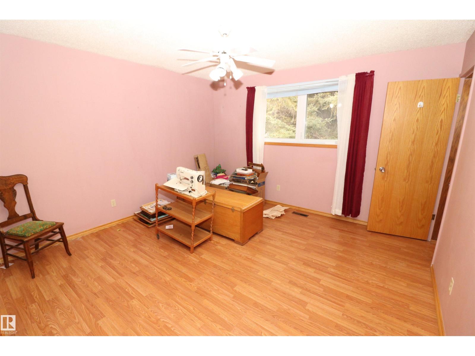 1049 MCDERMID DR, Sherwood Park