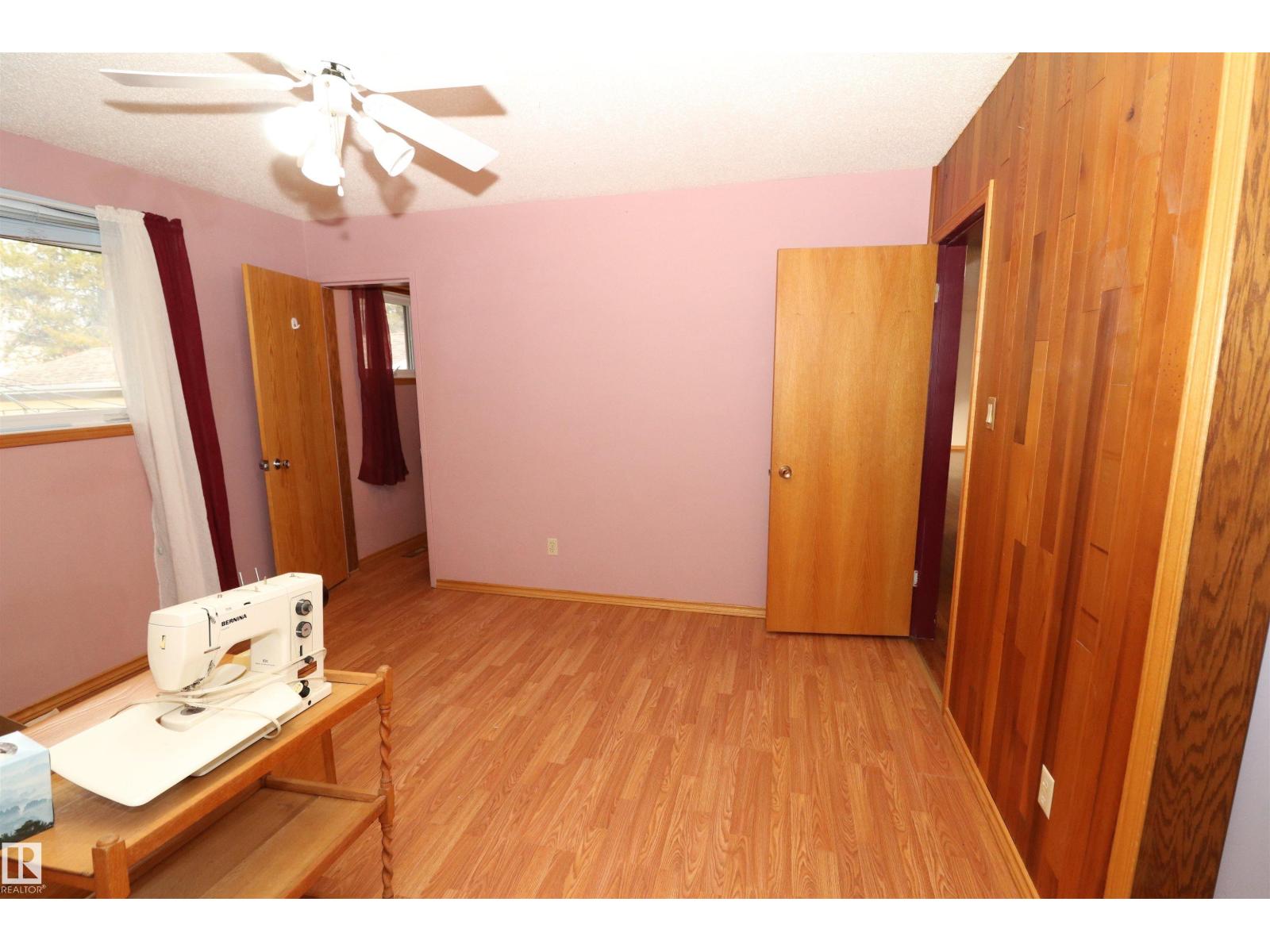 1049 MCDERMID DR, Sherwood Park