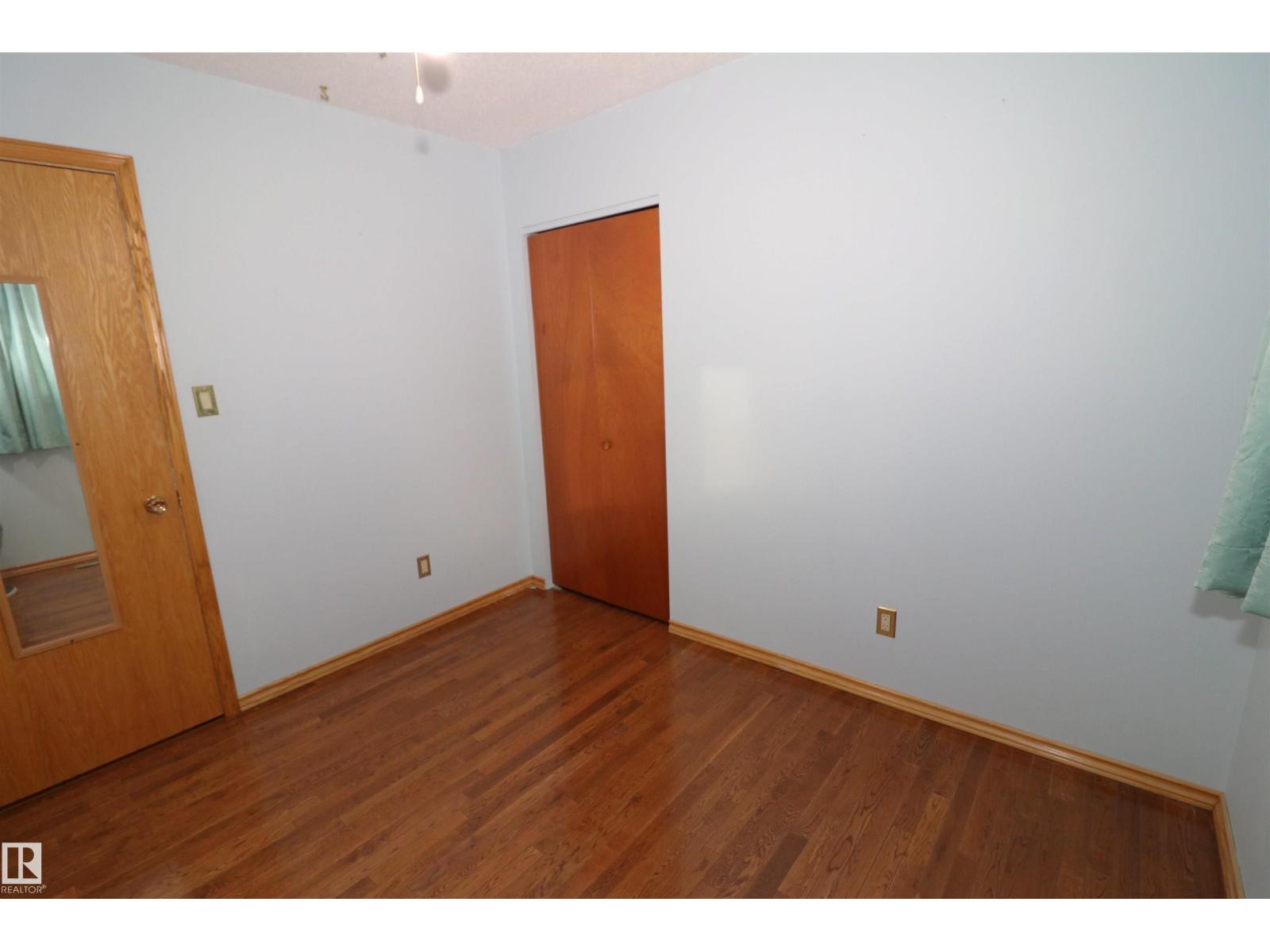 1049 MCDERMID DR, Sherwood Park