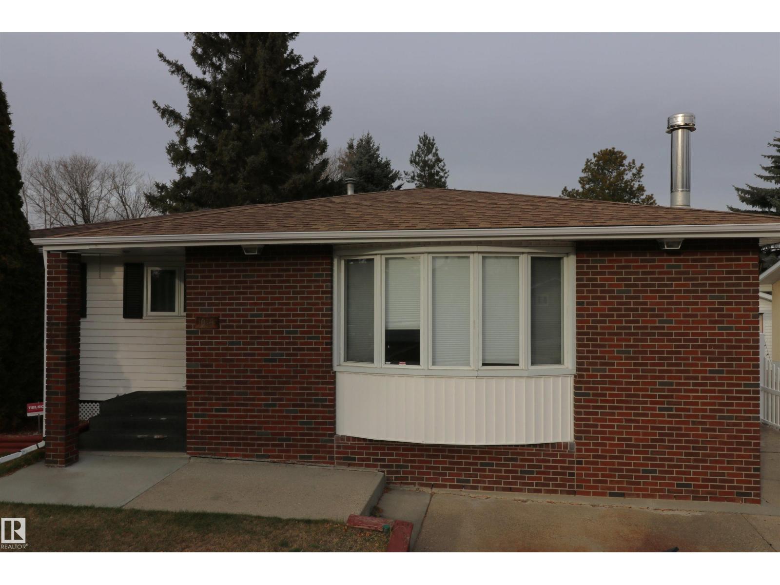 1049 MCDERMID DR, Sherwood Park