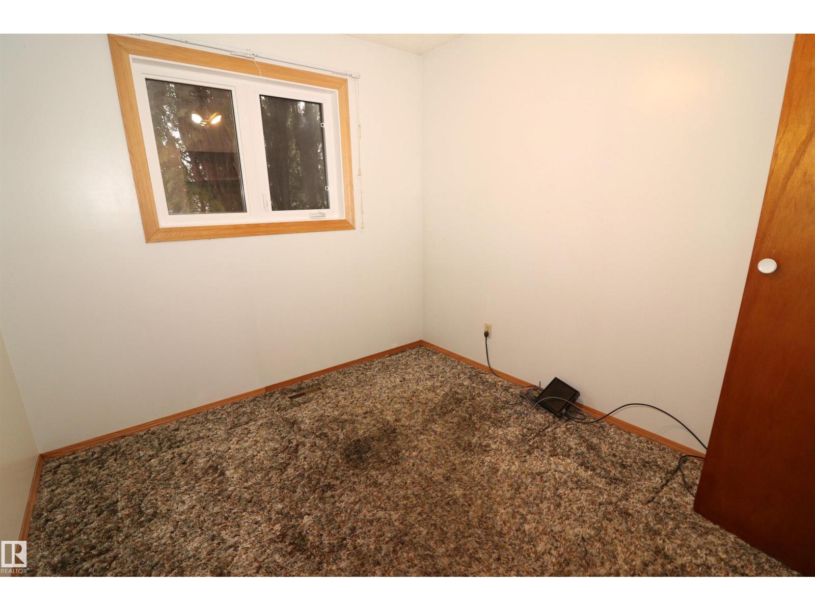 1049 MCDERMID DR, Sherwood Park