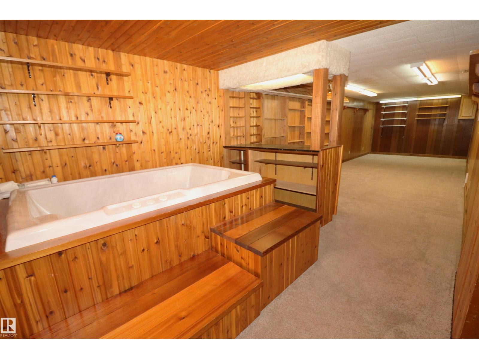 1049 MCDERMID DR, Sherwood Park