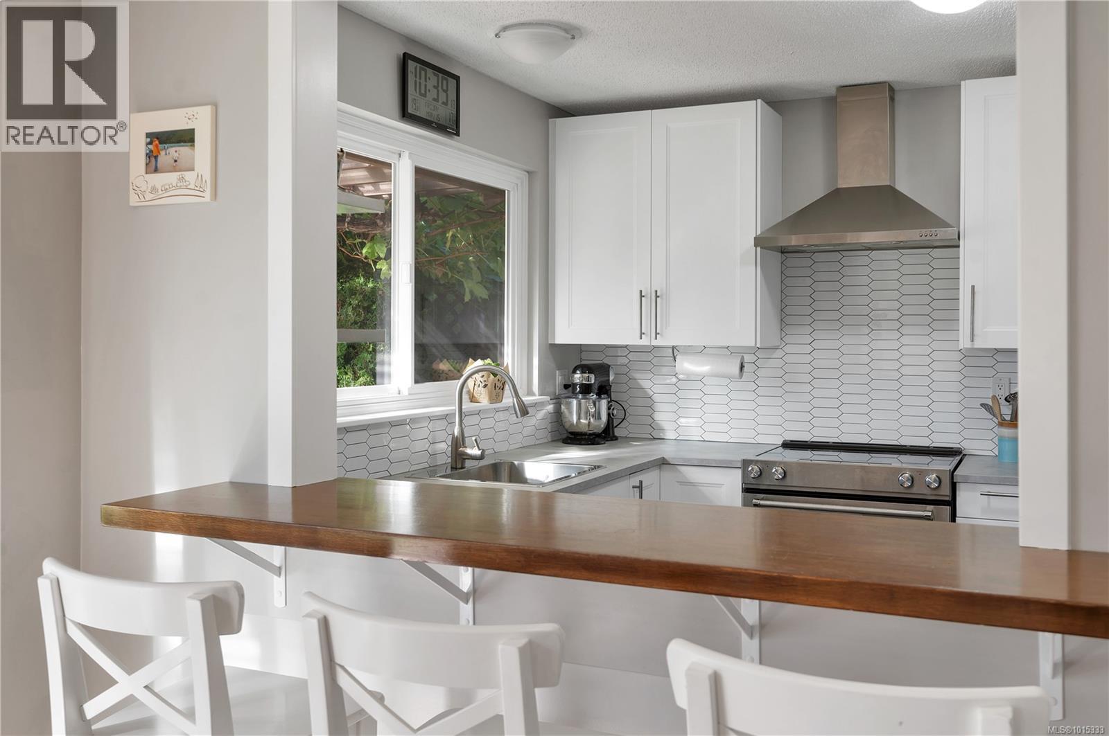 468 Raza Pl, Campbell River