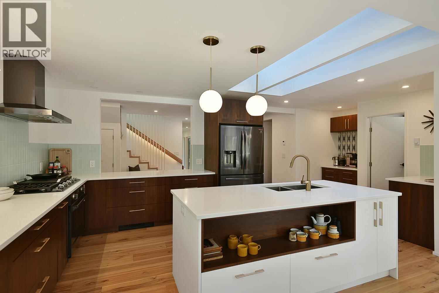 13248 PORTERS ROAD, Madeira Park